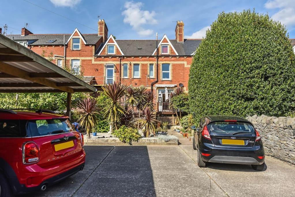 Traditional 3-Bed Property In Pontcanna With Parking Cardiff Esterno foto