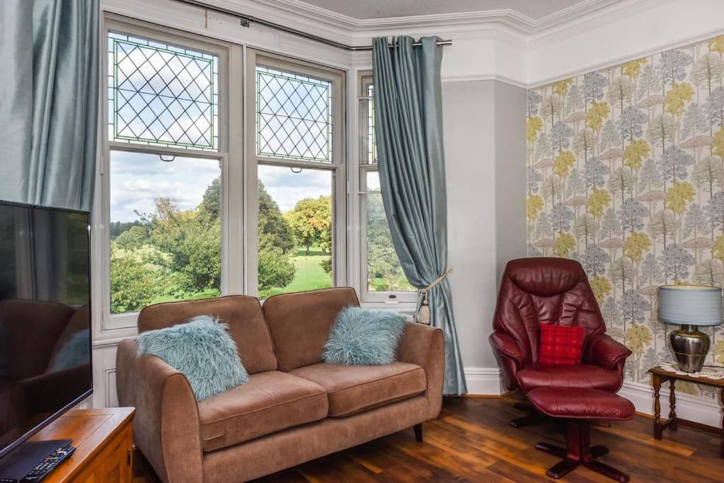 Traditional 3-Bed Property In Pontcanna With Parking Cardiff Esterno foto