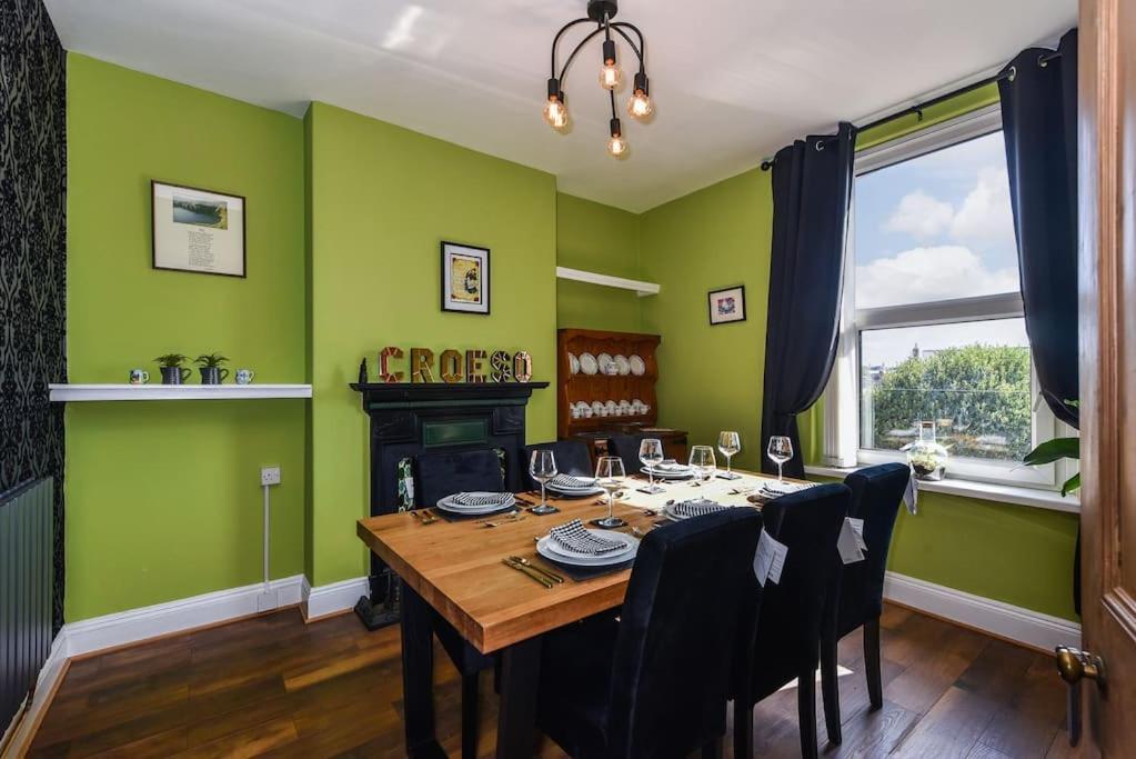 Traditional 3-Bed Property In Pontcanna With Parking Cardiff Esterno foto